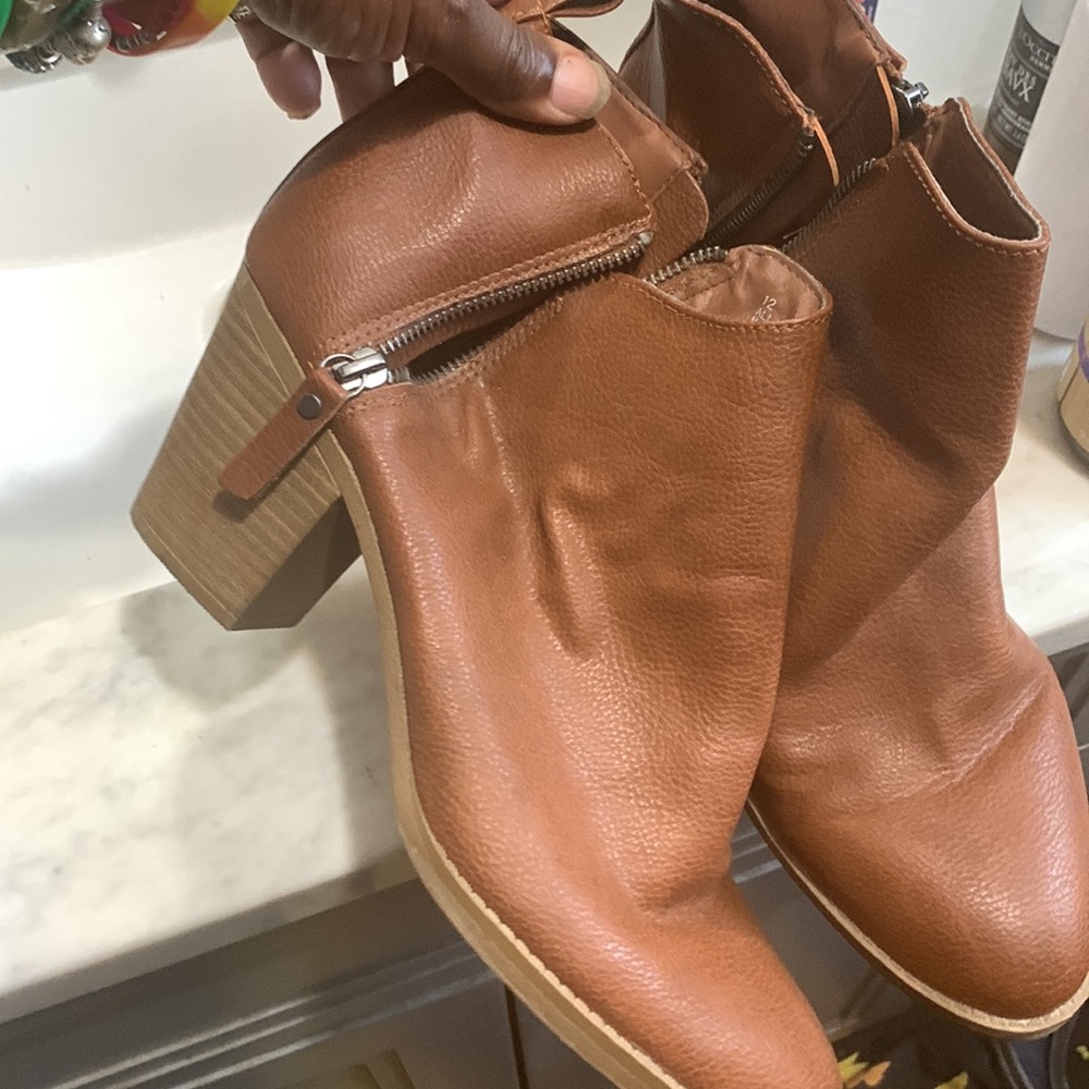 Universal Thread Booties - image 2